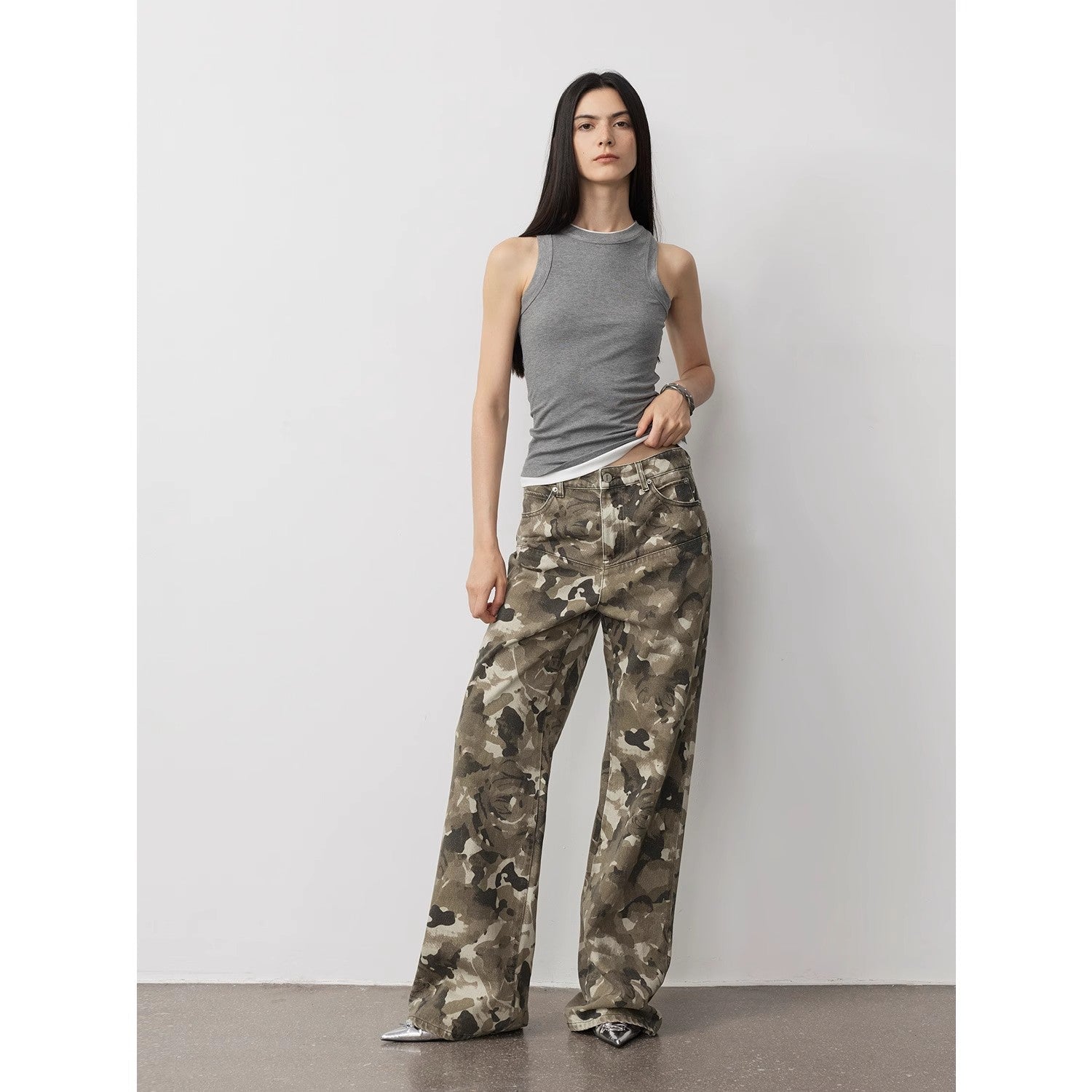 Camouflage Print Washed Loose Straight-Leg Denim Jean