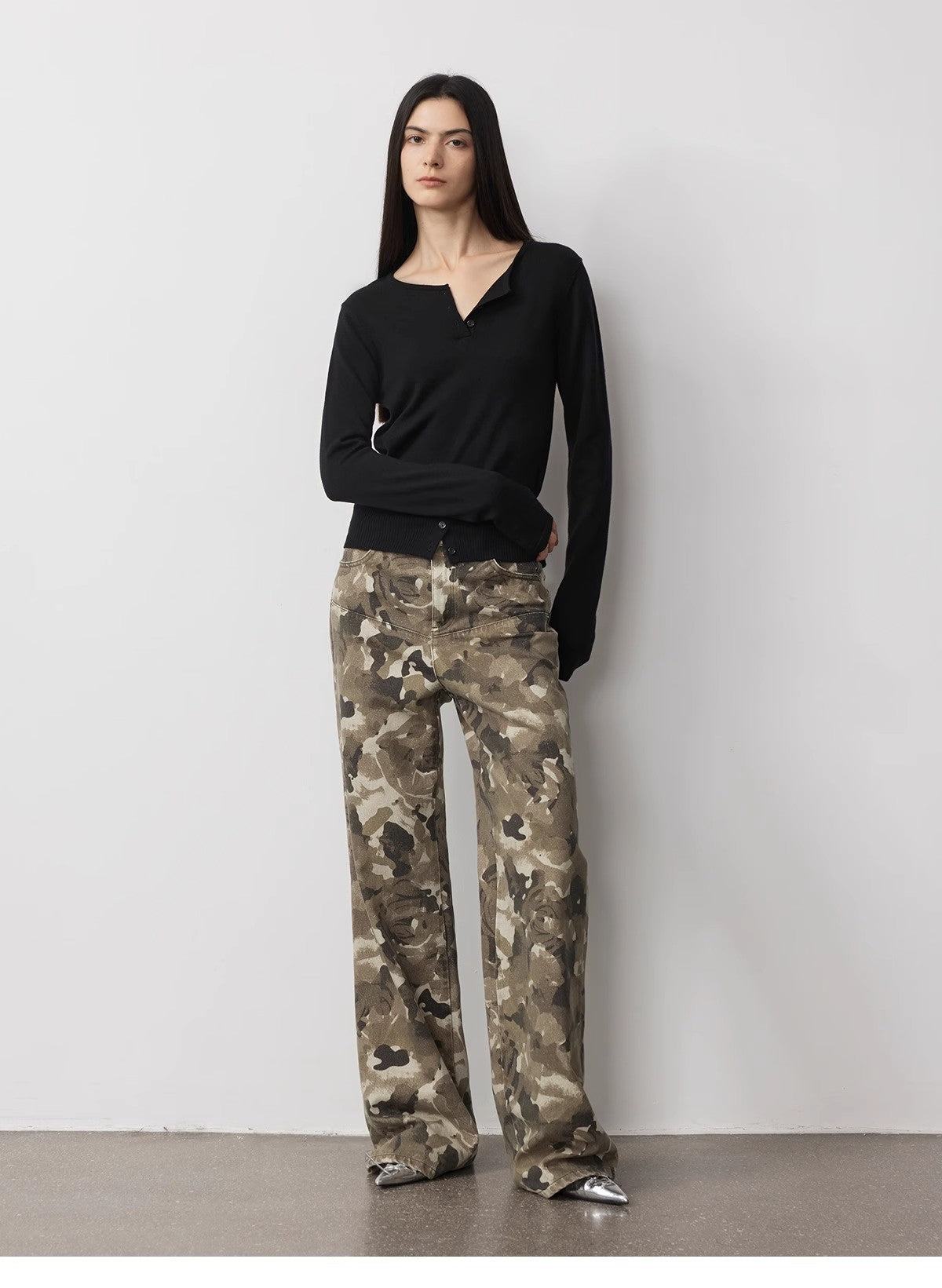 Camouflage Print Washed Loose Straight-Leg Denim Jean
